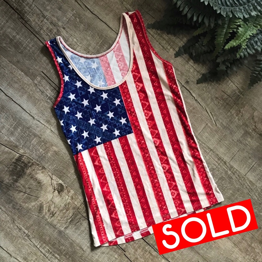 💙💙Boutique American Flag Tank - Picture 1 of 8